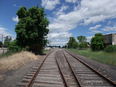 Image: Active railroad — An active rail line separates Lillywhite’s property from all other land owners to the east.