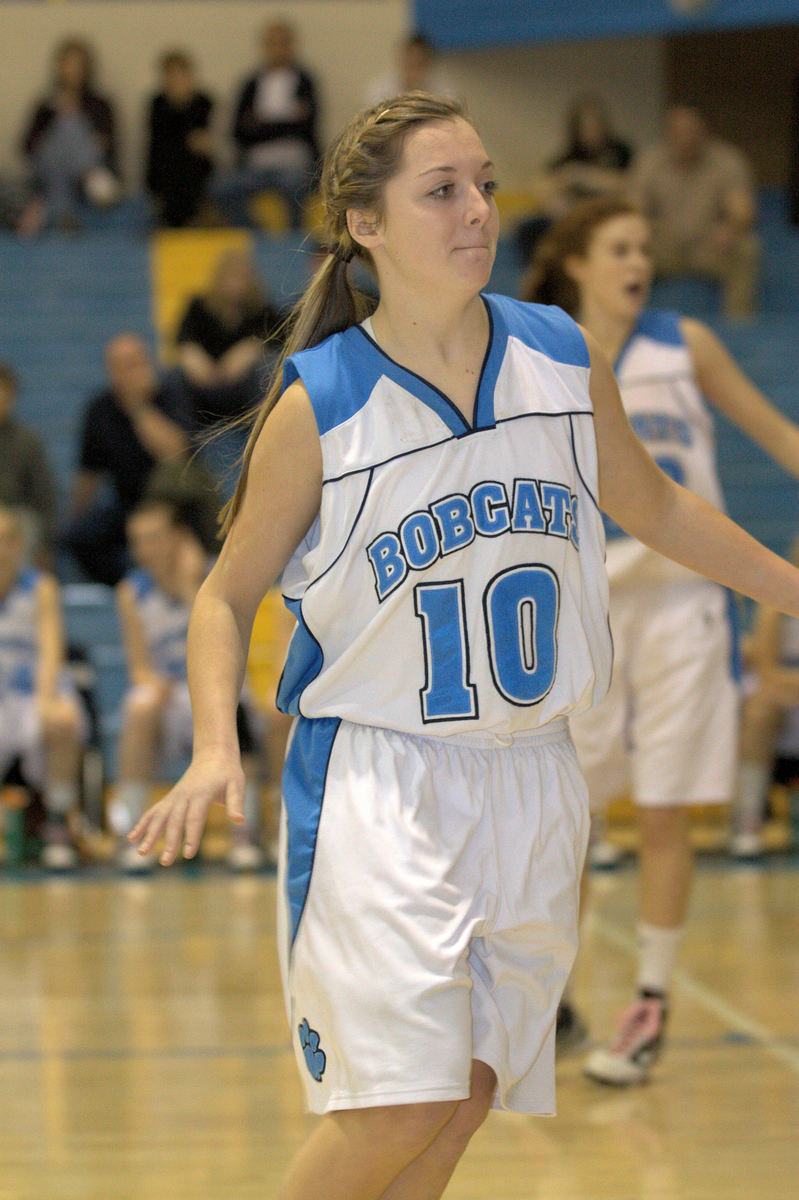 Image: McKenley Hellstern (#10)