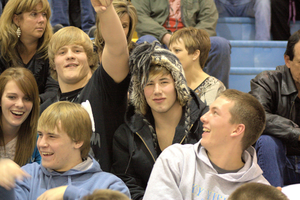 Image: Jaren Balls &amp; Klay Kelsey enjoy the game