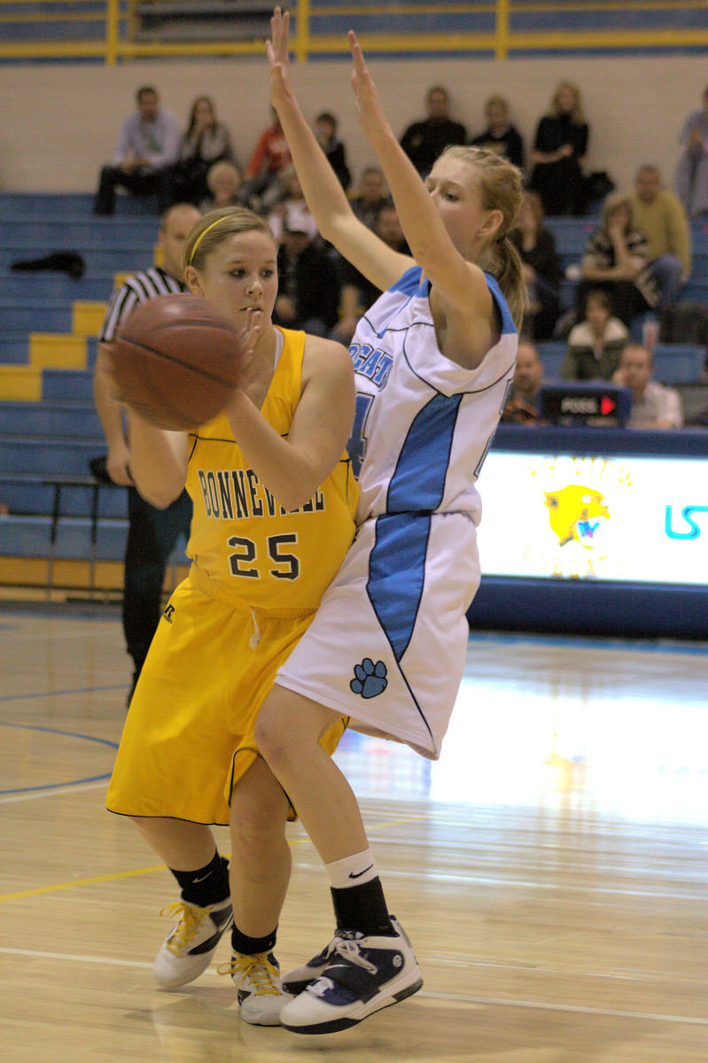 Image: Whitney Alvey (#24)