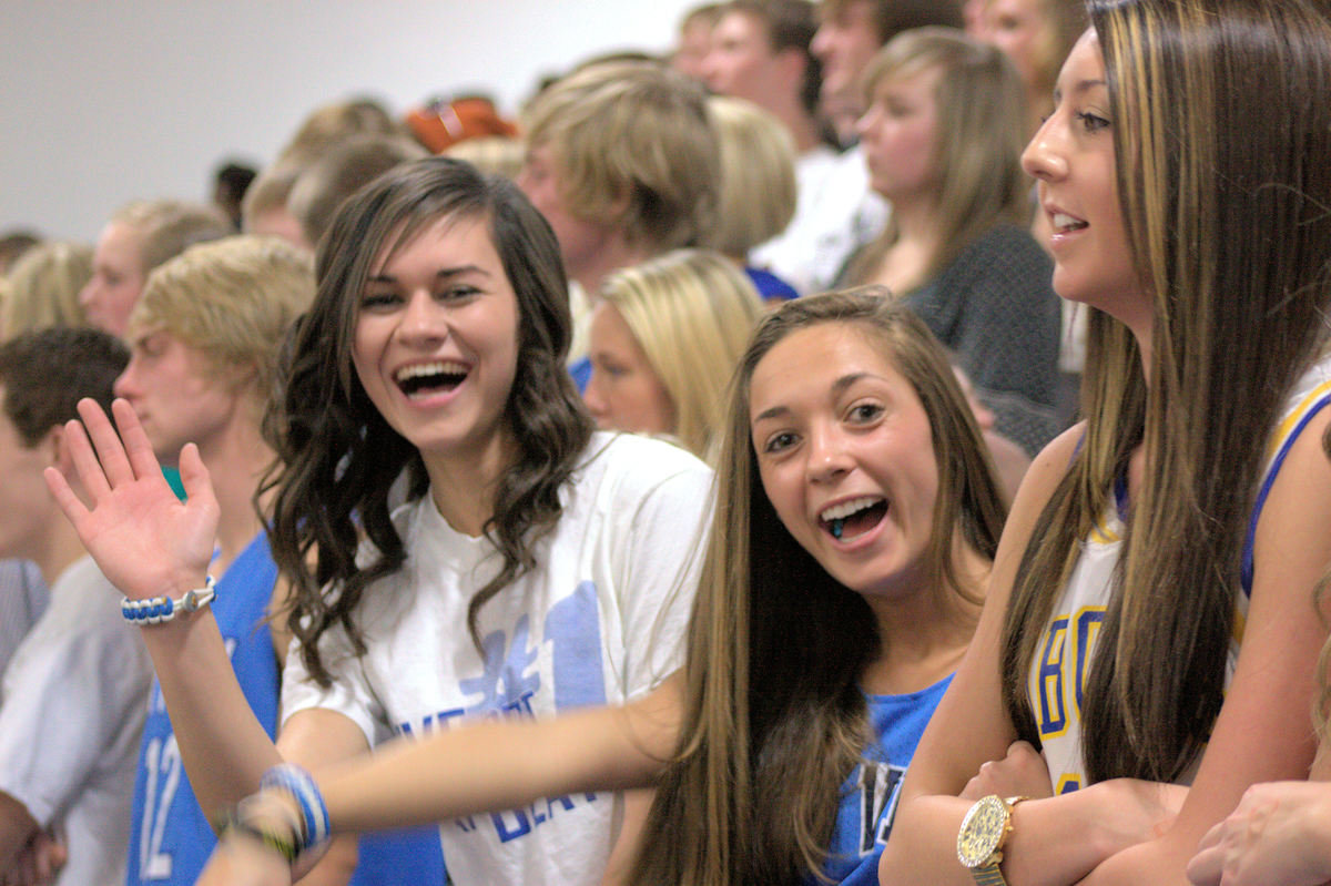 Image: Kiana Hola &amp; Shantelle Spackman enjoying the game