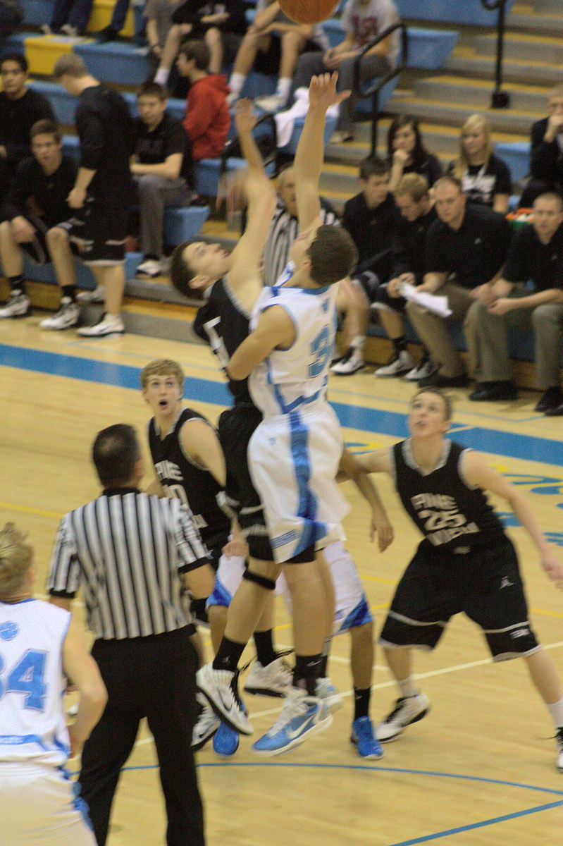 Image: Tipoff