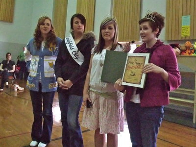 Image: Health Days Royalty — The 2009 Health Days royalty McKinzie Moore, Courtney Blair, Hillary Hogan and Erin Roberts read The Frog Prince Continued.