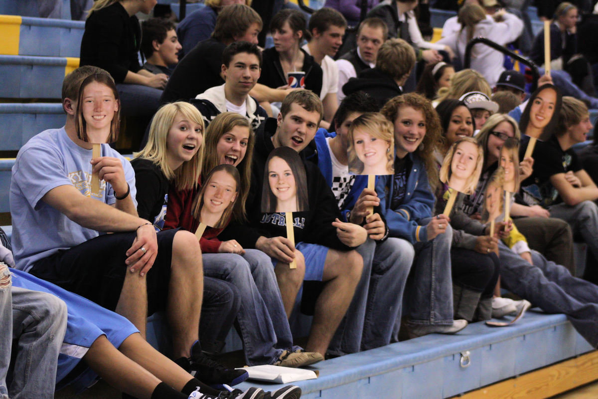 Image: Team spirits? — Sky View students show their team’s spirit?