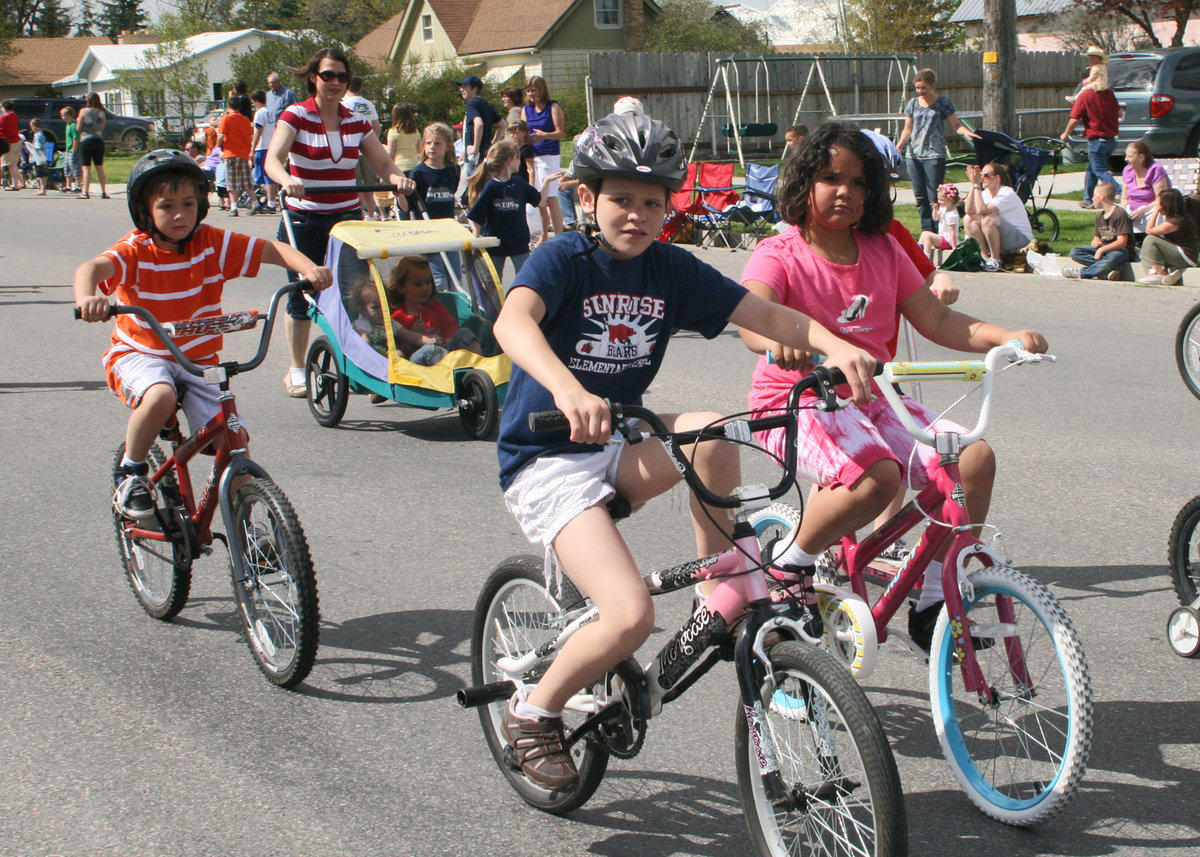 Image: Sunrise Elementary students