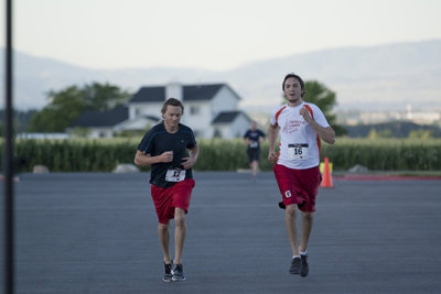 Image: Race Participants nearing the finish line.